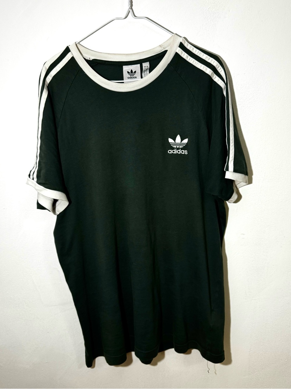 Adidas Originals 3-Stripes T-Shirt, розмір L, 100% cotton.